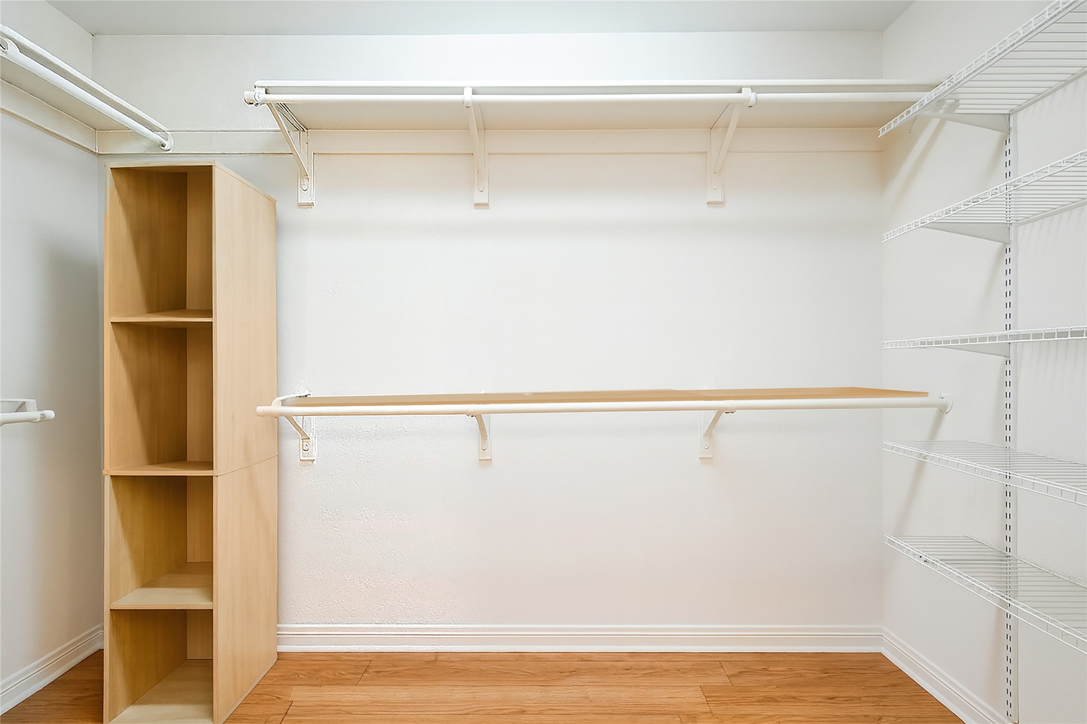 7620 Cayenne Lane Austin, TX 78741 - Photo 19 of 27 a view of small space