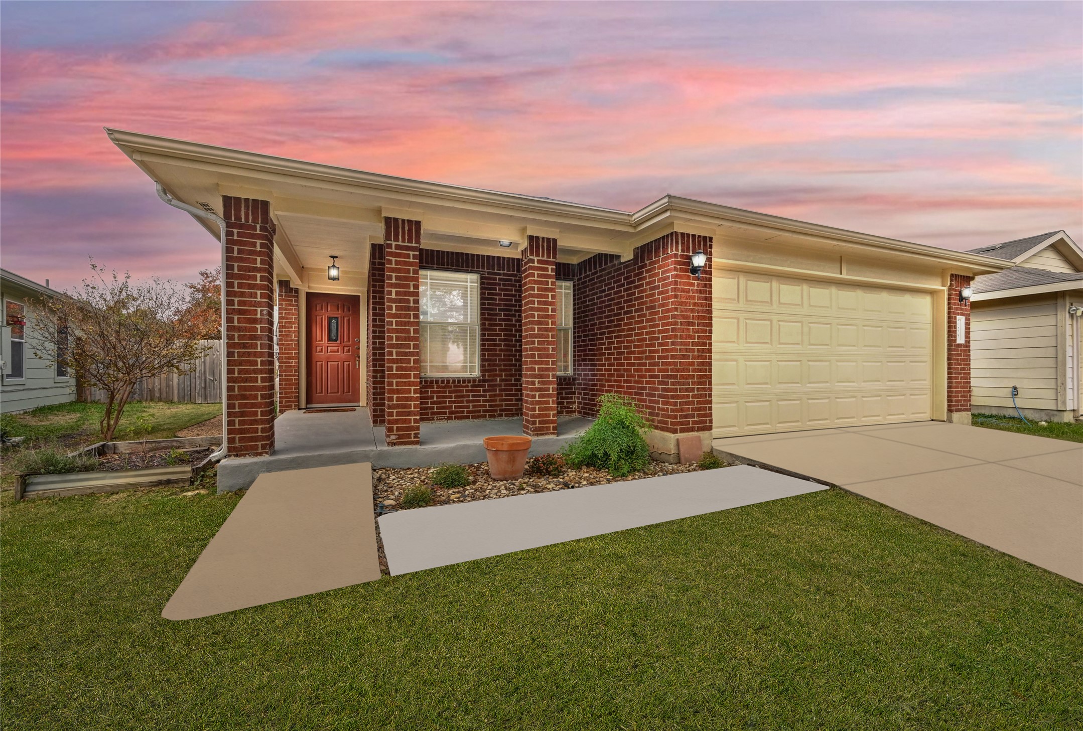 7620 Cayenne Lane Austin, TX 78741 - Photo 4 of 27 front view of house with a yard