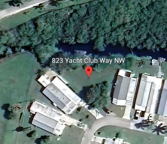 $65,000 | 823 Yacht Club Way Northwest, Moore Haven, FL 33471