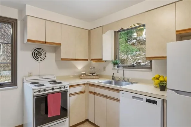 $185,000 | 408 Burlington Road, Pittsburgh, PA 15221