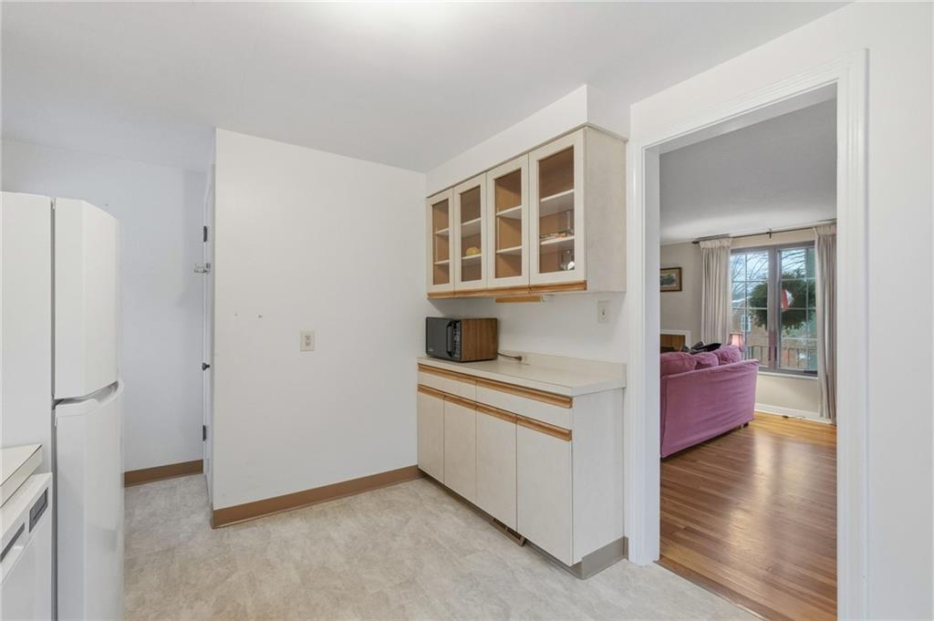 408 Burlington Road Pittsburgh, PA 15221 - Photo 15 of 34