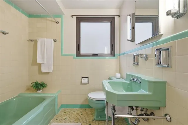 $185,000 | 408 Burlington Road, Pittsburgh, PA 15221