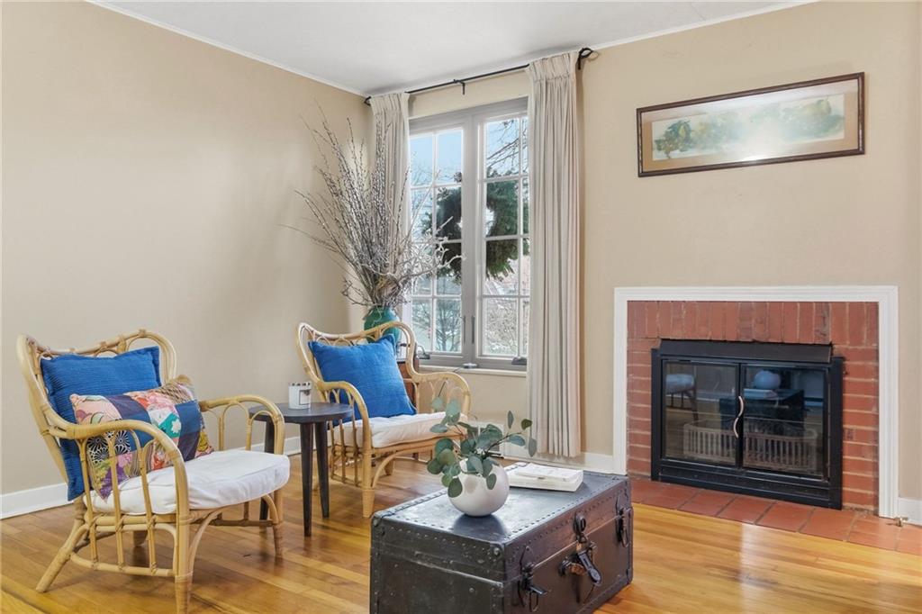 408 Burlington Road Pittsburgh, PA 15221 - Photo 8 of 34