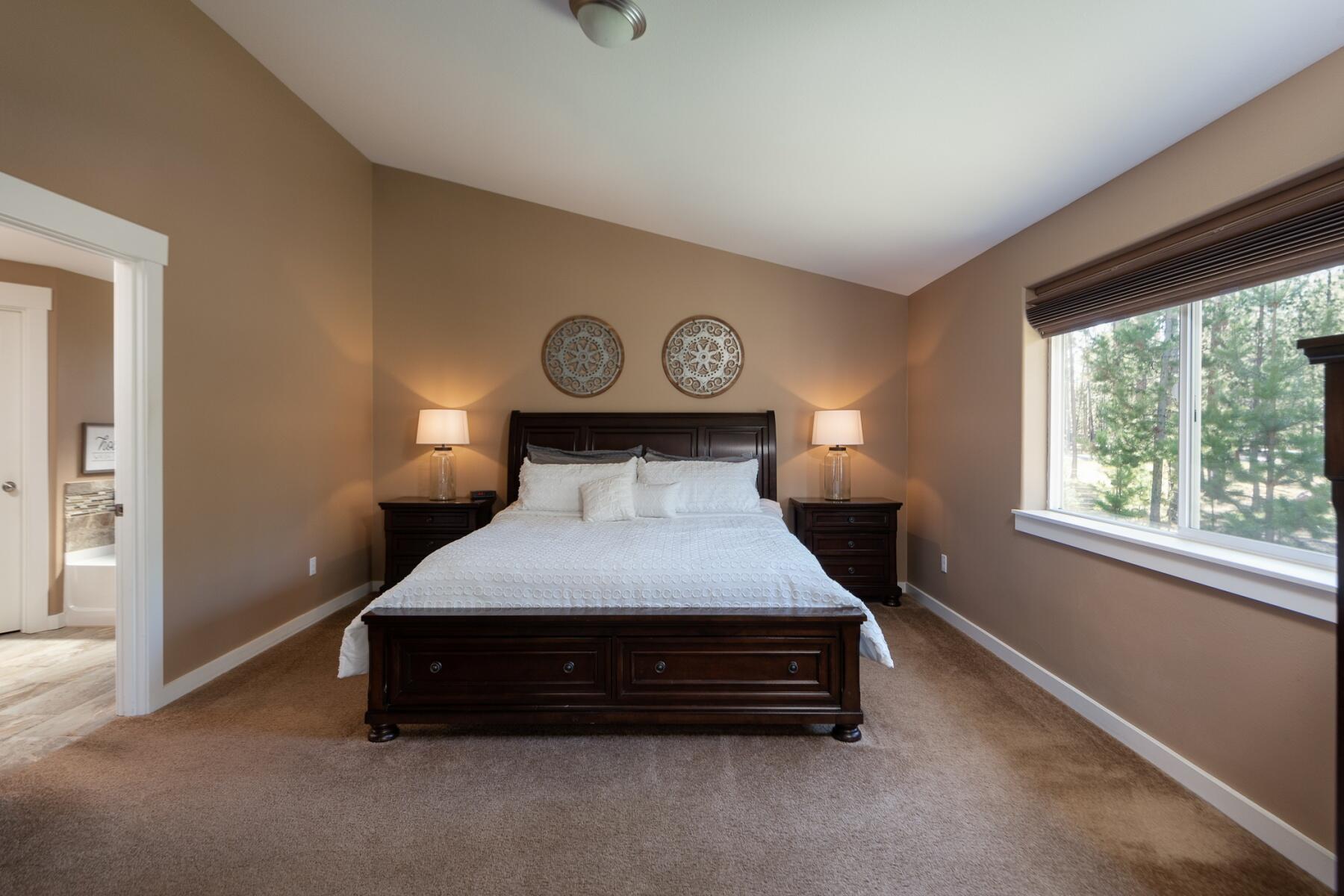 56221 Tree Duck Road Bend, OR 97707 - Photo 13 of 33 batch_12 primary suite