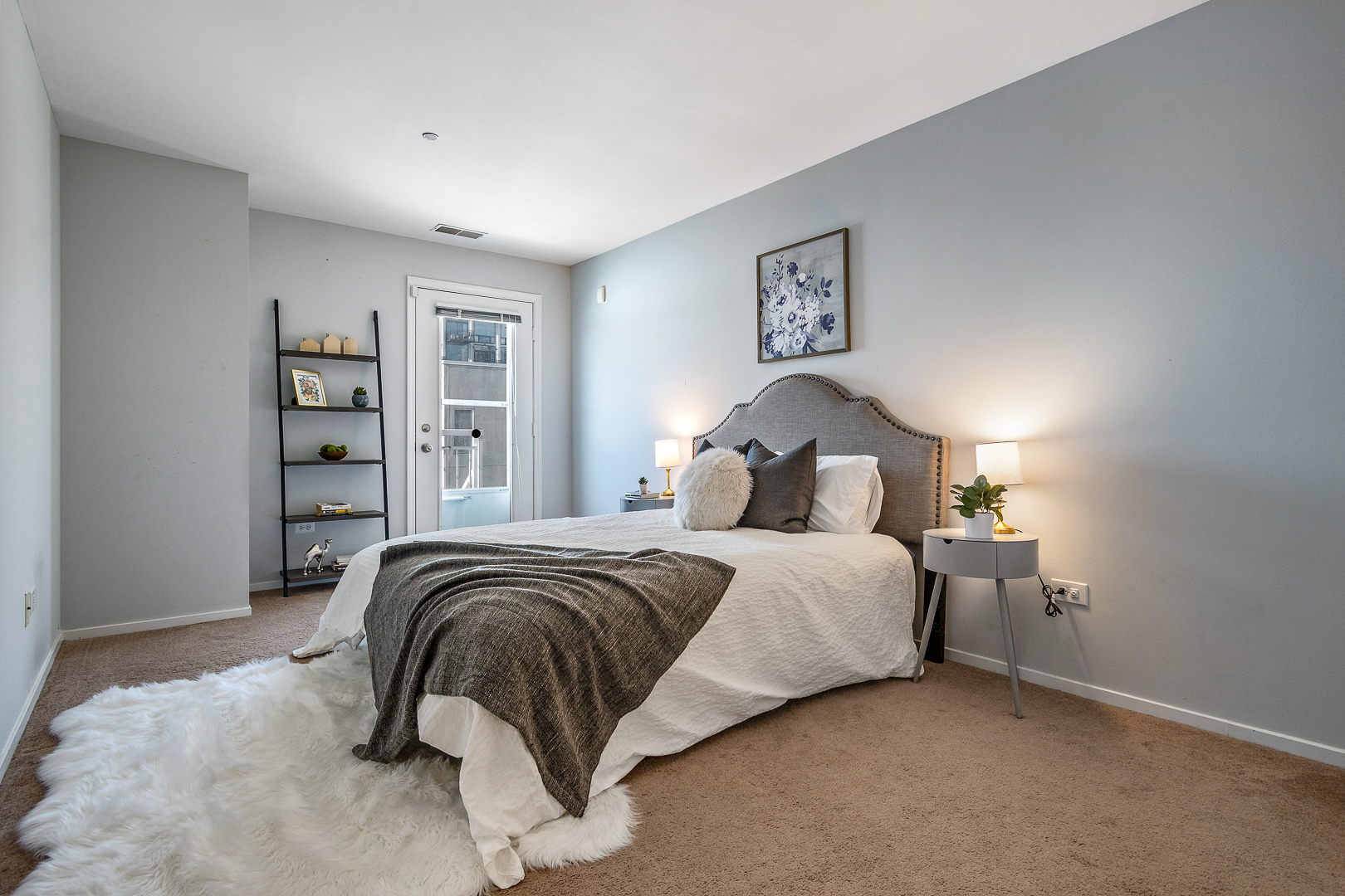 51 West 15th Street, Unit K2 Chicago, IL 60605 - Photo 21 of 28 a bedroom with a bed and a window