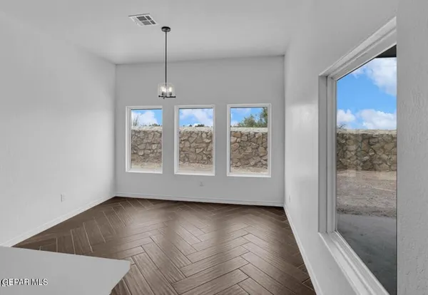 $629,950 | 6947 Levee Circle, El Paso, TX 79932