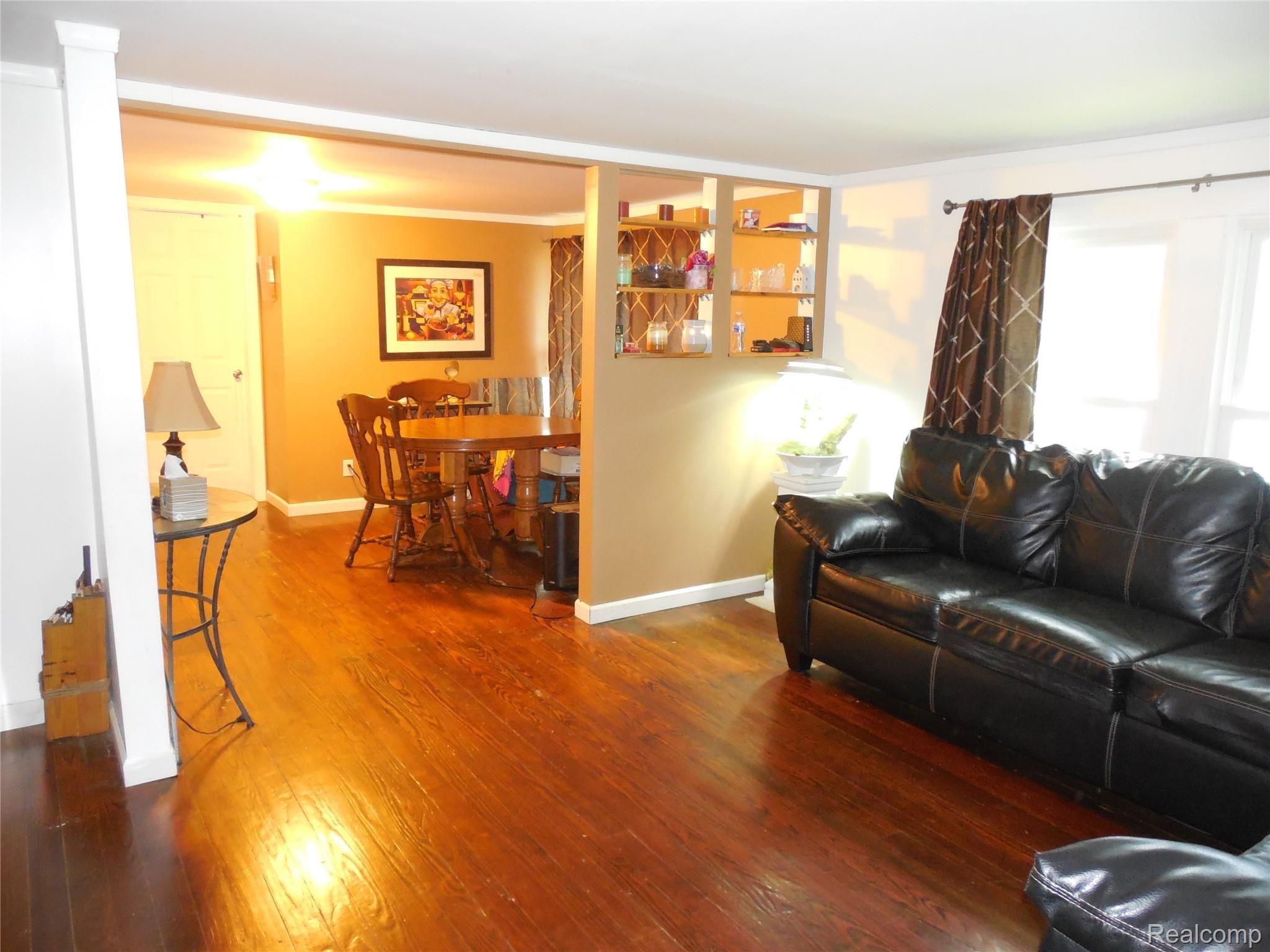 6742 Draper Road Jackson, MI 49201 - Photo 26 of 44 DSCN3086.JPG