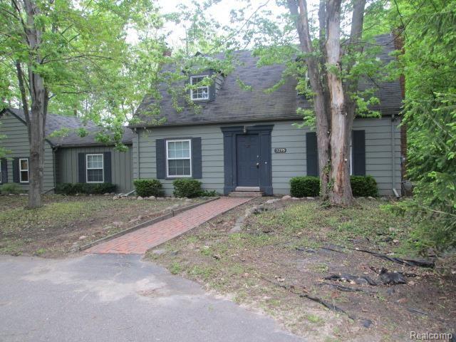 3295 Cone Avenue Rochester, MI 48309 - Photo 4 of 6 IMG_0028.jpg