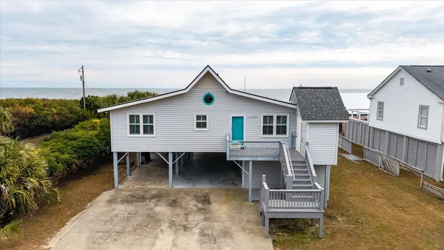 $1,400,000 | 2002 Palmetto Boulevard, Edisto Island, SC 29438