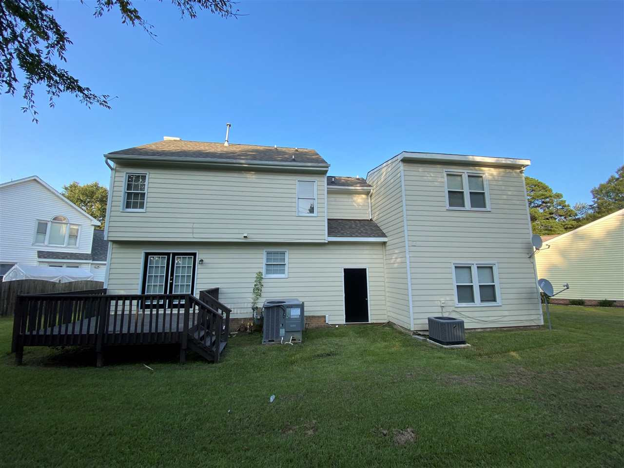 2601 Denbigh Court Raleigh, NC 27604 - Photo 2 of 11 Exterior Back
