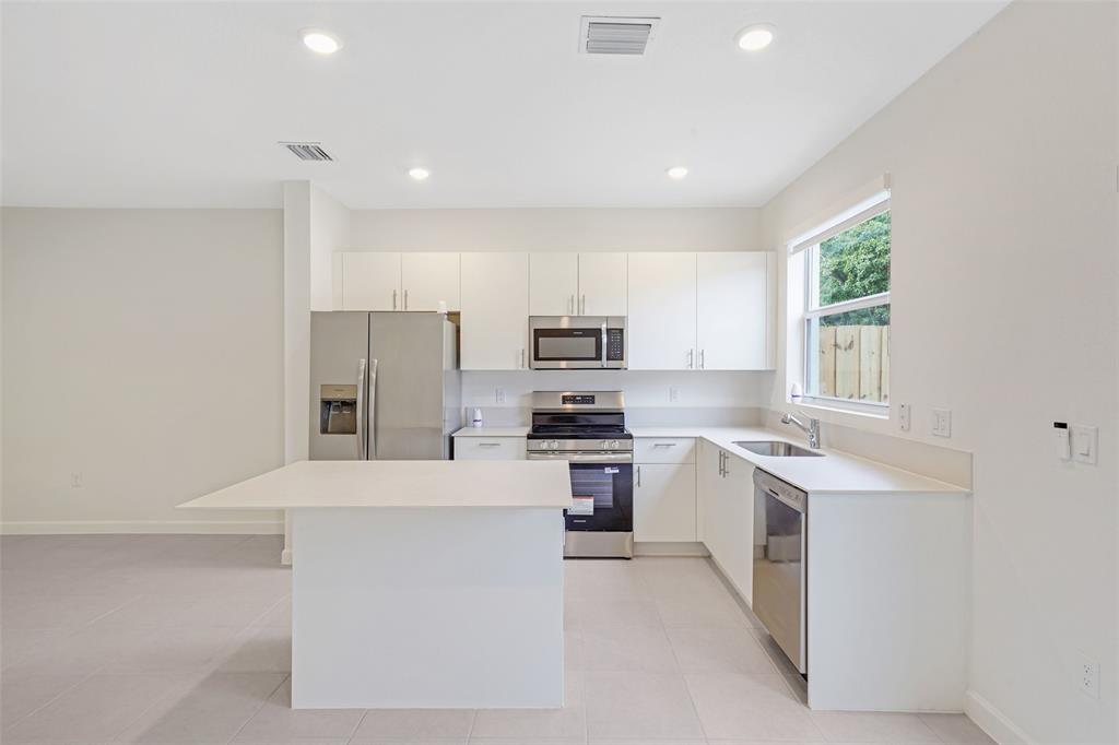 17845 Southwest 356th Street Homestead, FL 33034 - Photo 2 of 43