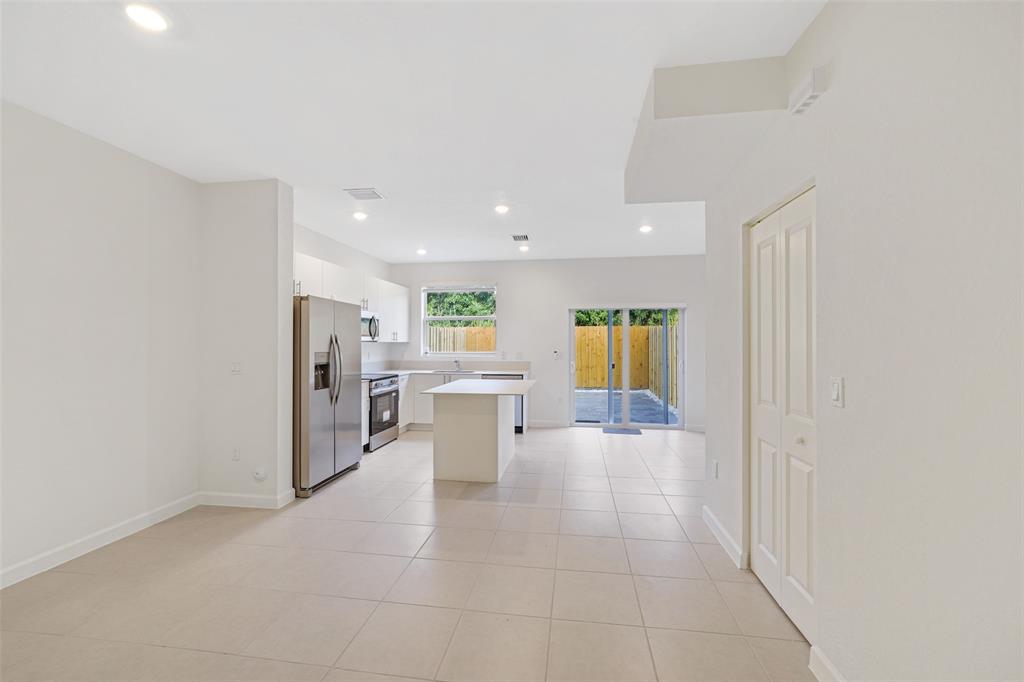 17845 Southwest 356th Street Homestead, FL 33034 - Photo 4 of 43