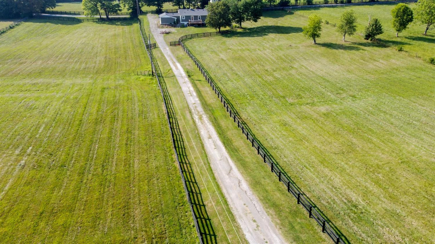 5245 Stewart Road Lexington, KY 40516 - Photo 15 of 28 Photo 15