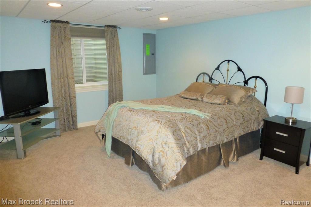 2767 York Road Rochester Hills, MI 48309 - Photo 15 of 19