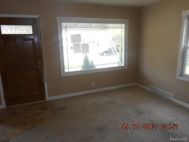 3314 Inman Street Ferndale, MI 48220 - Photo 5 of 10 290.JPG