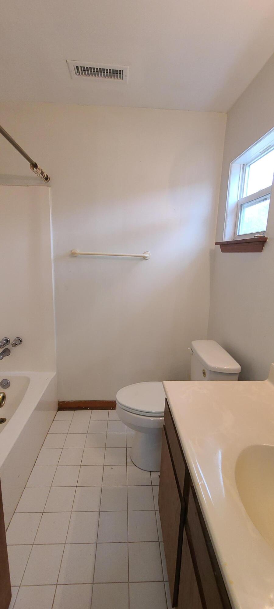 2155 Forest Lakes Boulevard Charleston, SC 29414 - Photo 11 of 18 20220316_120908