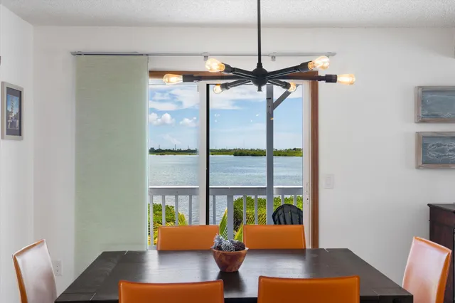 $1,025,000 | 231 West Indies Drive, Summerland Key, FL 33042