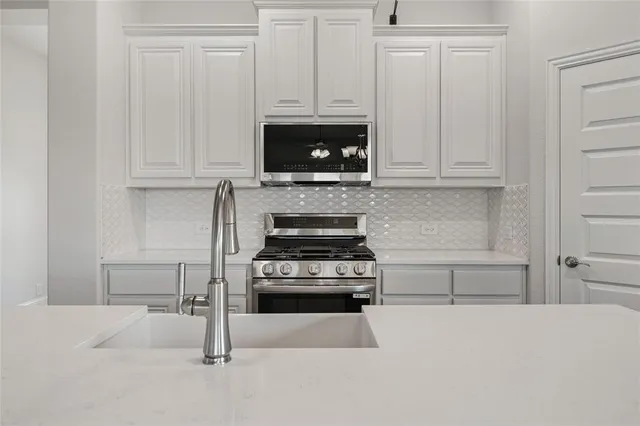 $399,000 | 2132 Spyglass Drive, Royse City, TX 75189