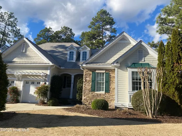 $139,000 | 280 Cochrane Castle Circle, Unit 8, Pinehurst, NC 28374