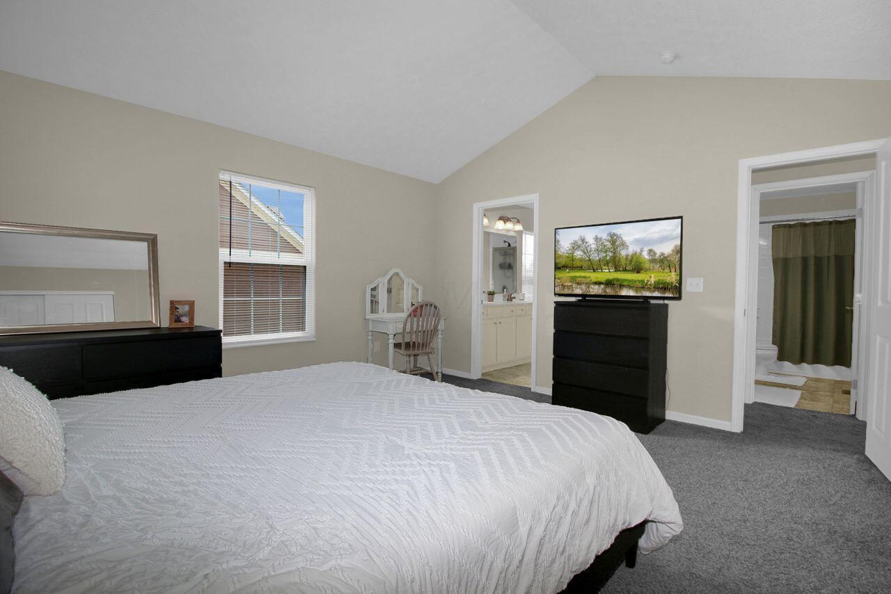 8008 Ravine Run Lane, Unit 8008 Columbus, OH 43235 - Photo 14 of 30 J