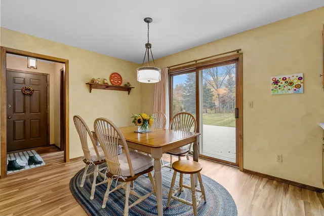 $429,900 | 2768 Independence Drive, Green Bay, WI 54304