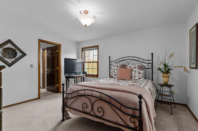 $429,900 | 2768 Independence Drive, Green Bay, WI 54304