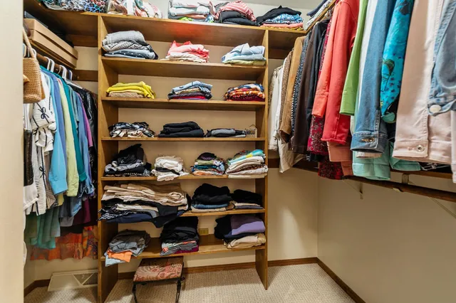 $429,900 | 2768 Independence Drive, Green Bay, WI 54304