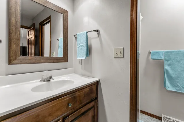 $429,900 | 2768 Independence Drive, Green Bay, WI 54304