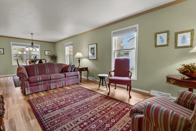 $429,900 | 2768 Independence Drive, Green Bay, WI 54304