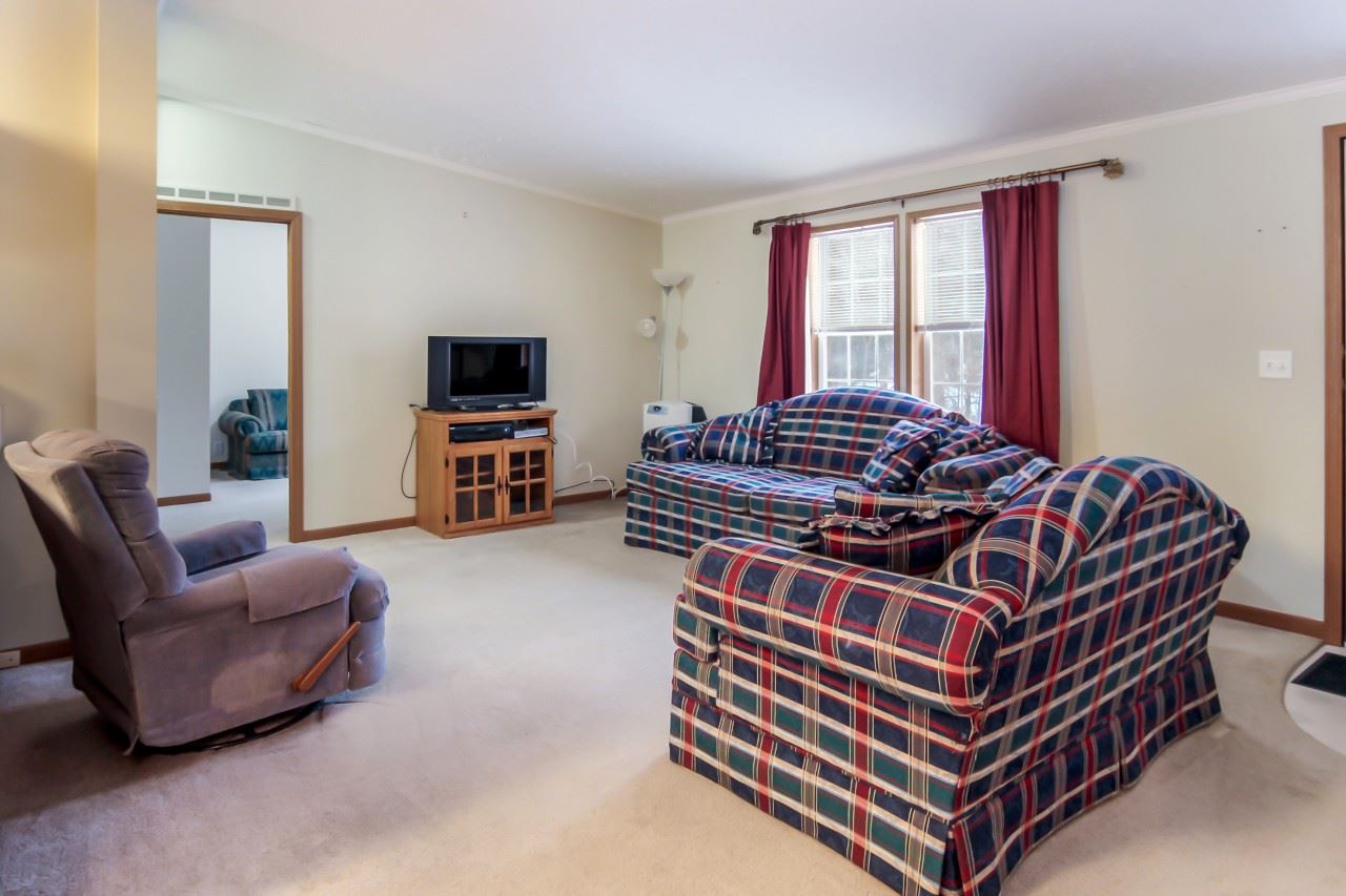 5376 Durga Road Williamsburg, MI 49690 - Photo 5 of 40 1870521-4.JPG