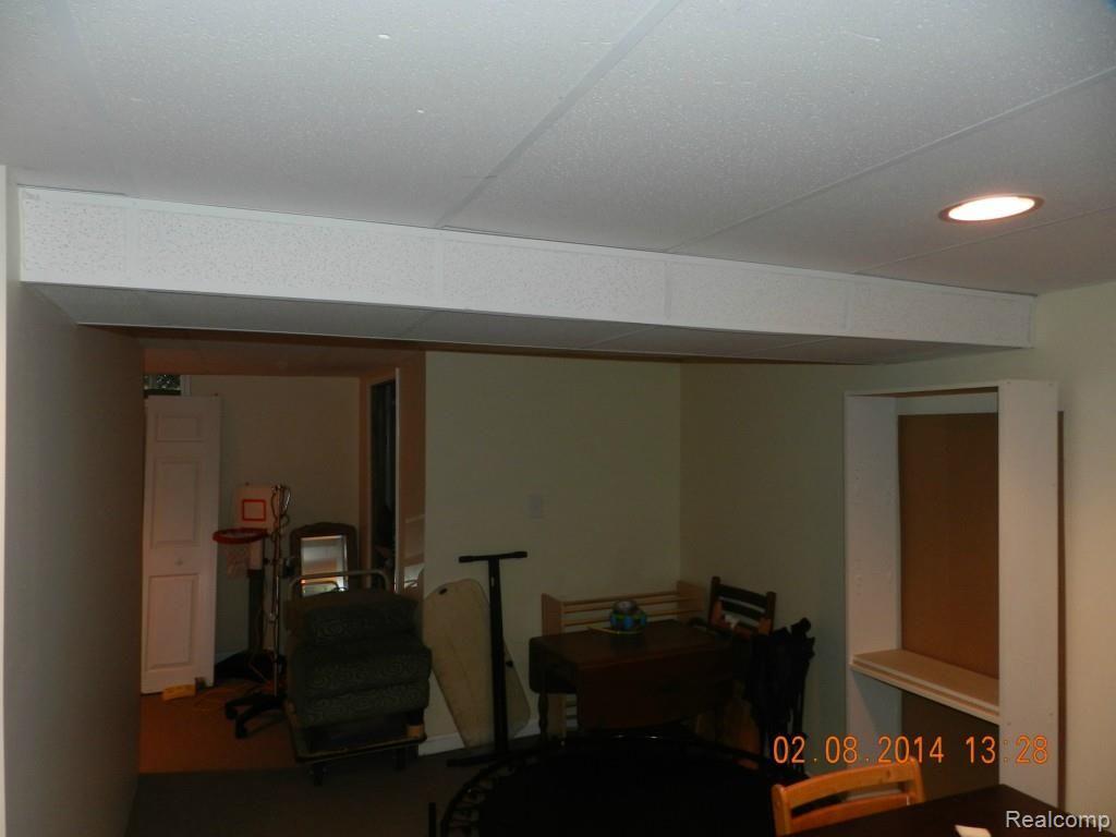 9114 Inkster Road Redford, MI 48239 - Photo 12 of 12 DSCN2766.jpg