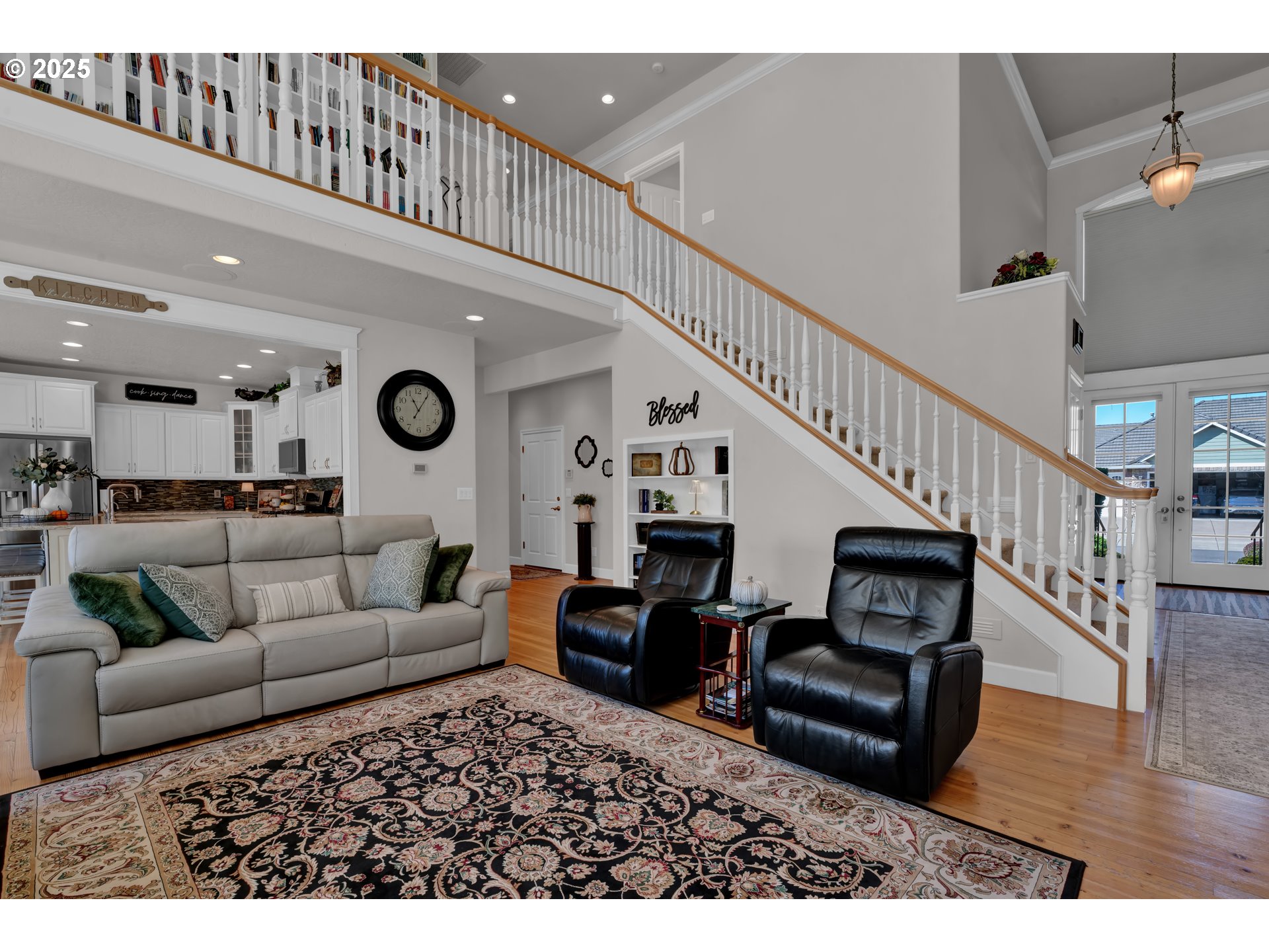 685 St Andrews Loop Creswell, OR 97426 - Photo 15 of 47 a living room with furniture and a wooden floor