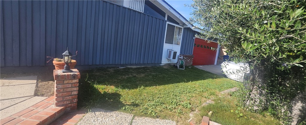 14635 Jalisco Road La Mirada, CA 90638 - Photo 9 of 14 Front Lawn