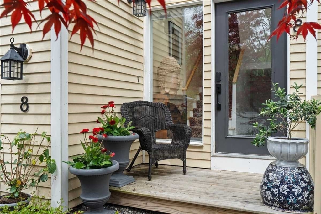 8 Deer Path, Unit 8 Hudson, MA 01749 - Photo 2 of 30