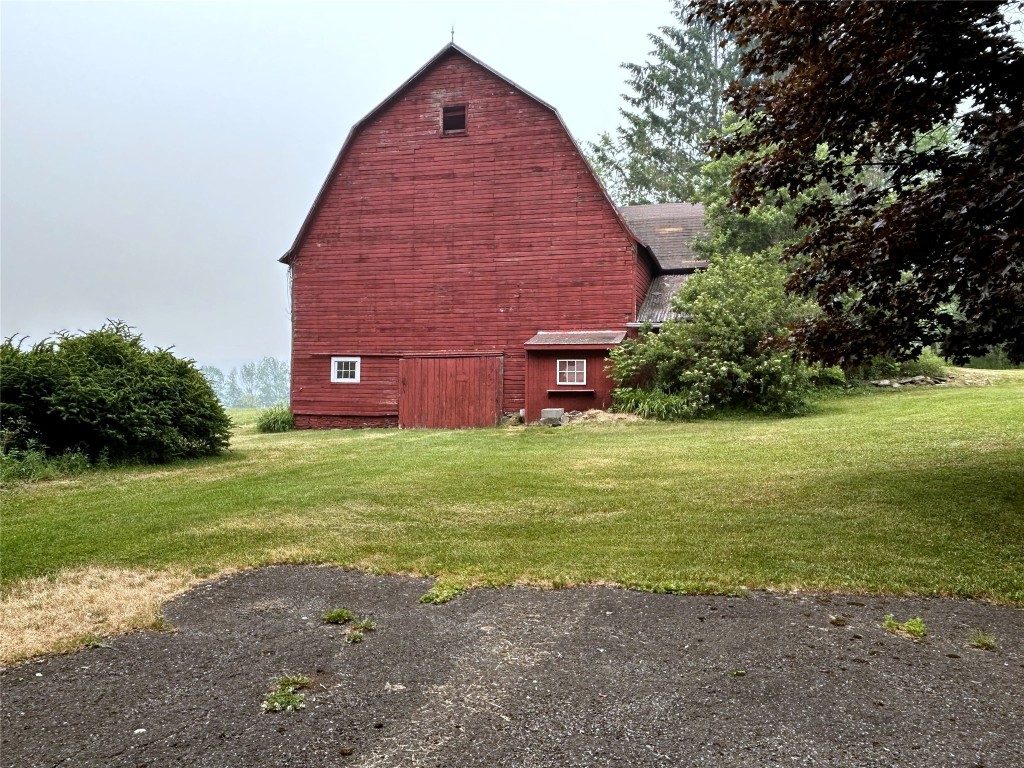 329 Port Road Binghamton, NY 13901 - Photo 8 of 50 Gallery Image 8