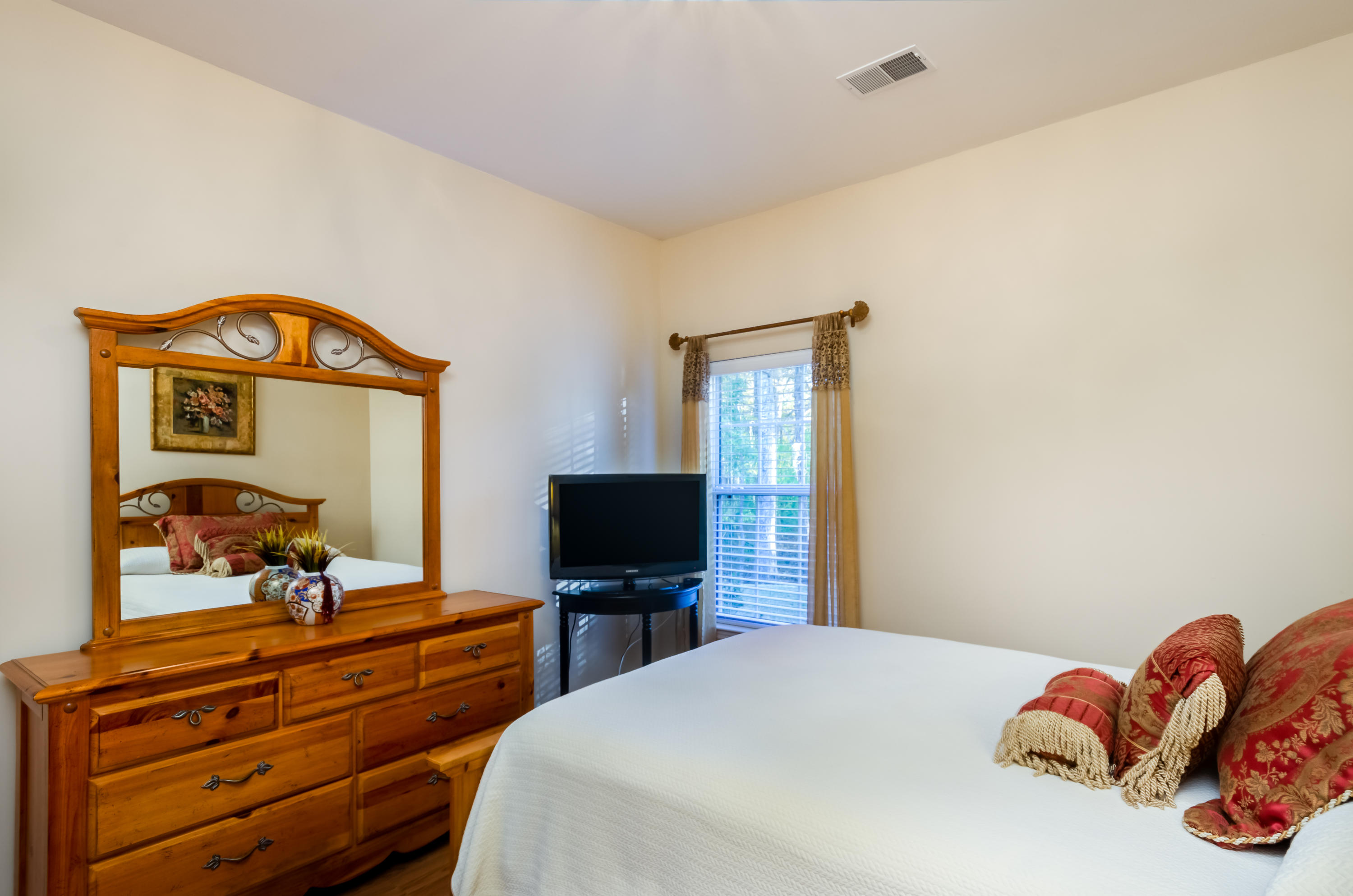 723 Bent Hickory Road Charleston, SC 29414 - Photo 24 of 32 723 Bent Hickory Rd-27