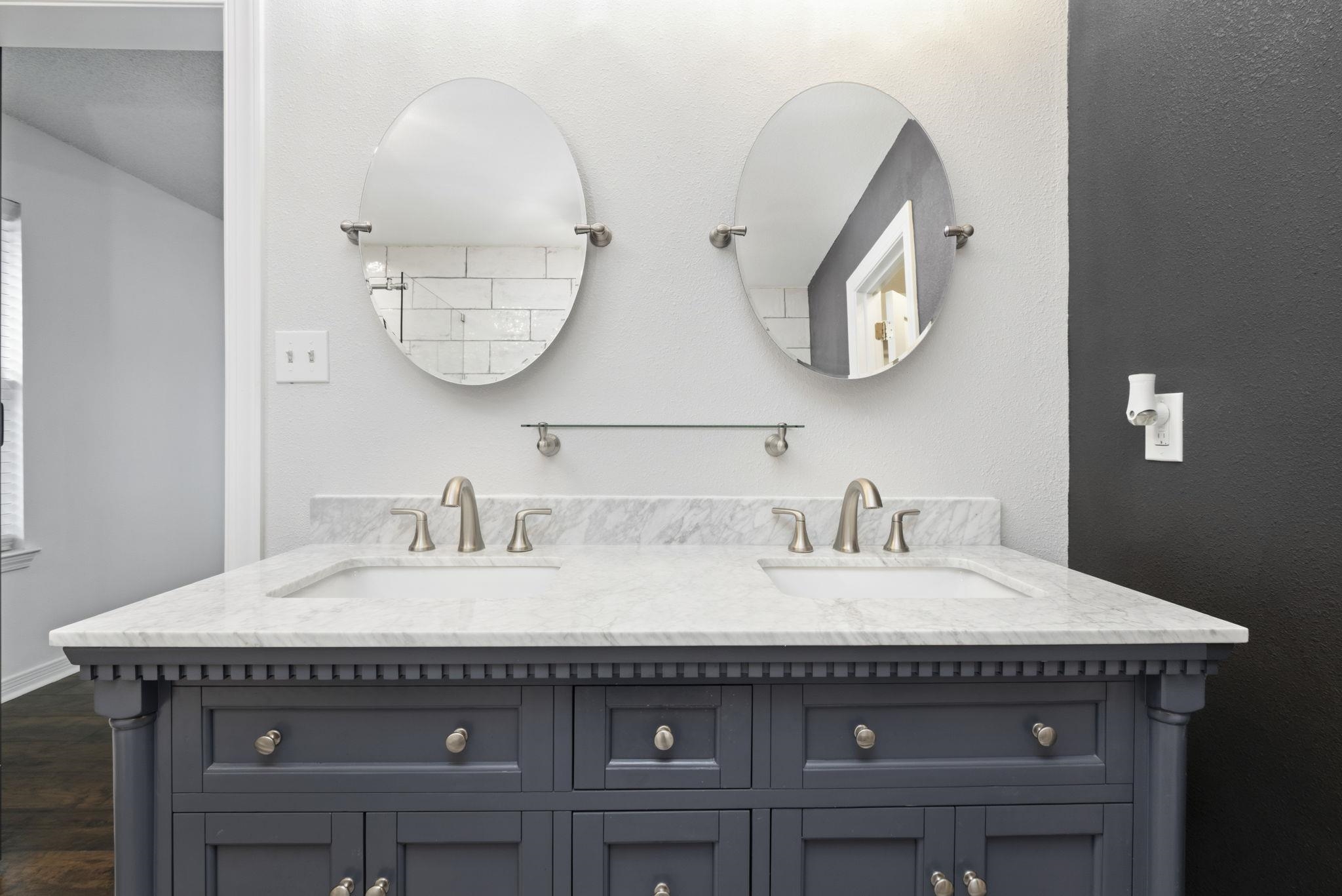 10670 Jeff Hamilton Road Mobile, AL 36695 - Photo 38 of 43 Bathroom