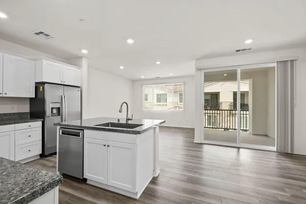 $480,000 | 16650 Wyndham Lane, Unit 4, Fontana, CA 92336