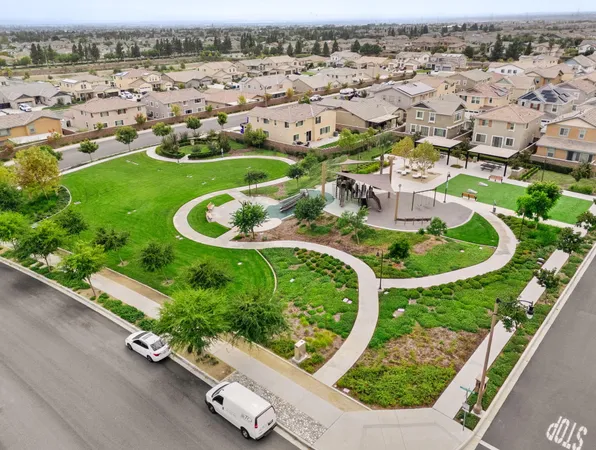 $480,000 | 16650 Wyndham Lane, Unit 4, Fontana, CA 92336