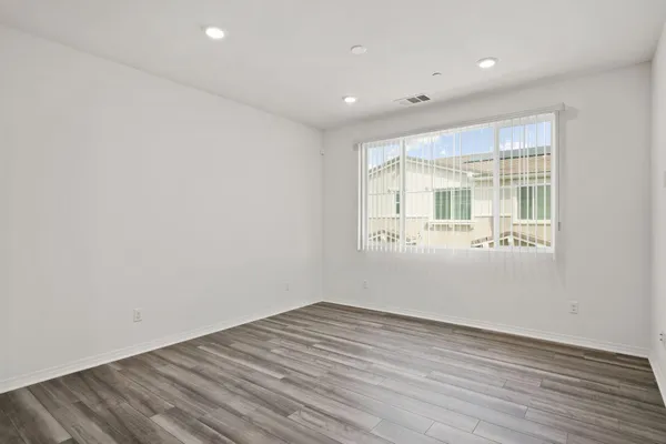 $480,000 | 16650 Wyndham Lane, Unit 4, Fontana, CA 92336