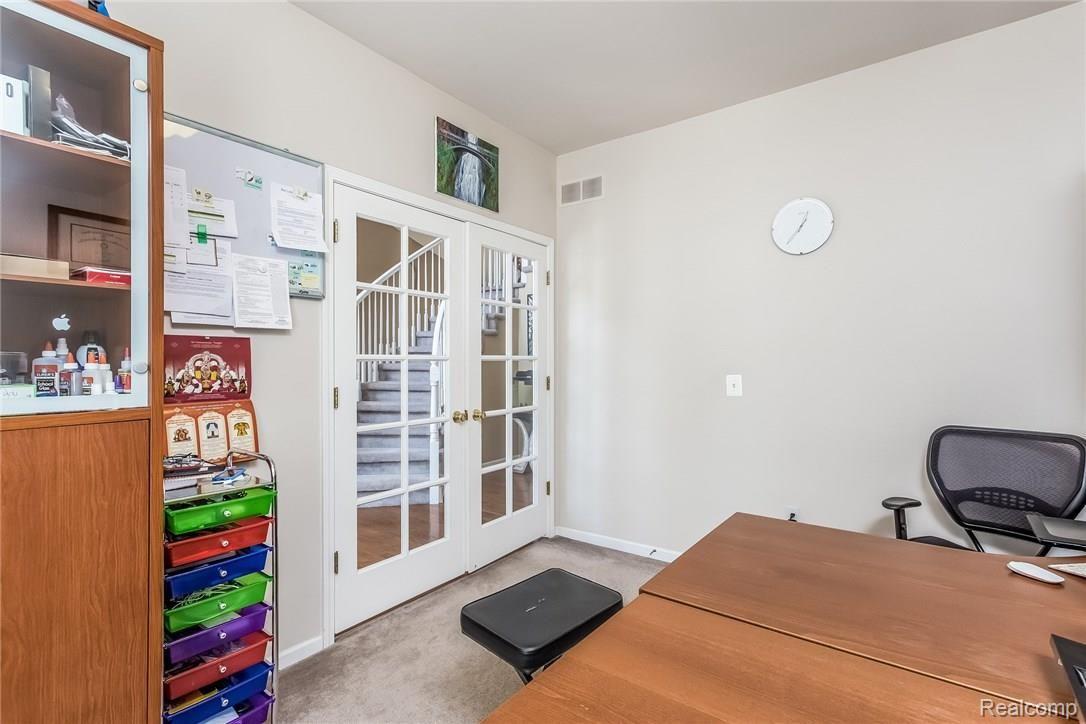 3830 Beechcrest Road Rochester, MI 48309 - Photo 21 of 53 025-2770595-medium.jpg