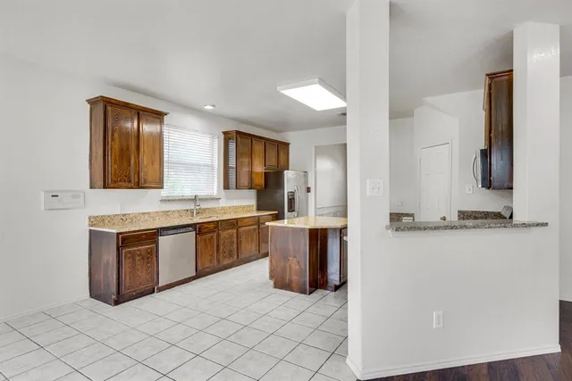 $530,000 | 2328 Meredith Lane, Garland, TX 75042