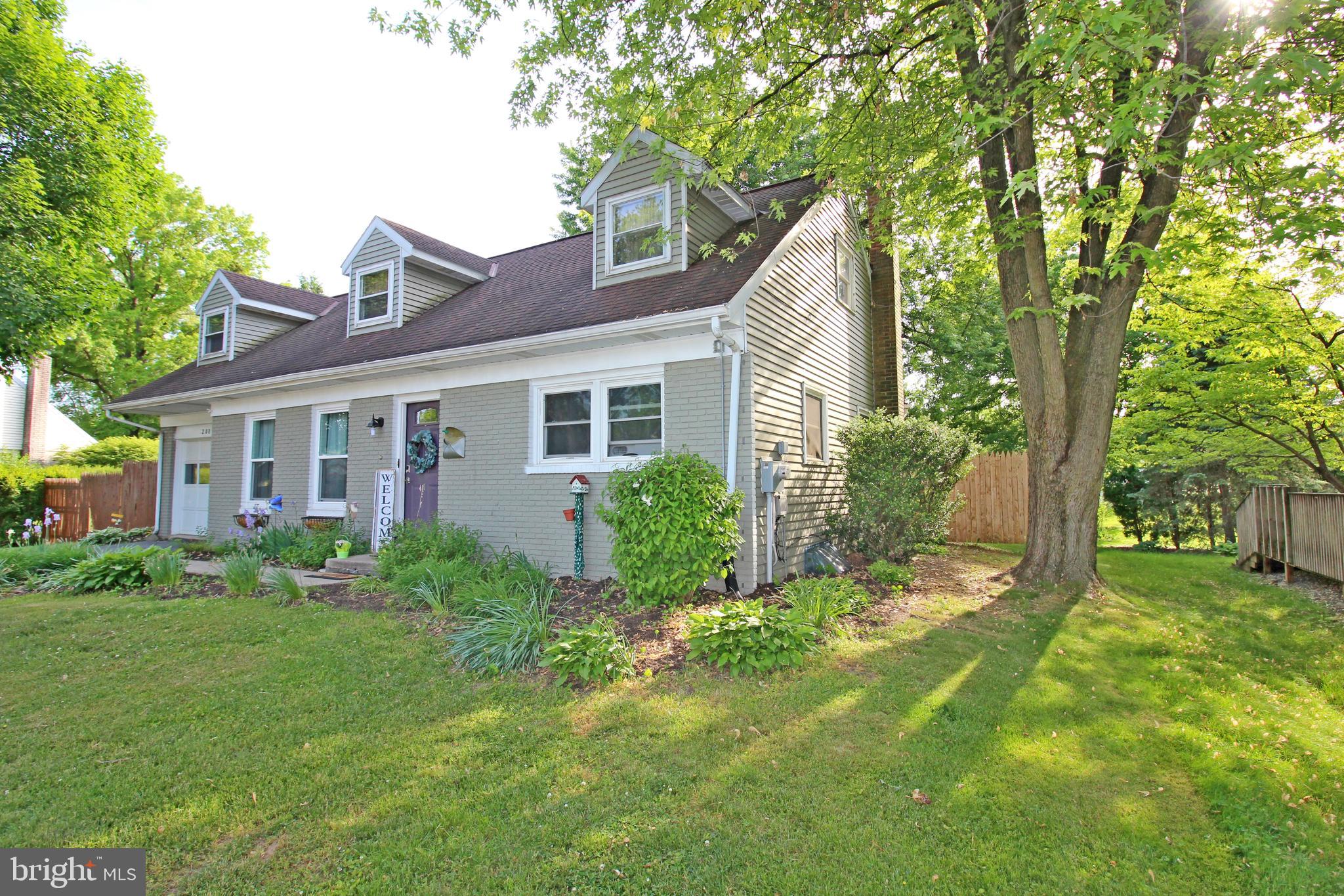 208 Cardinal Road Lititz, PA 17543 - Photo 1 of 40 a view of backyard of a house