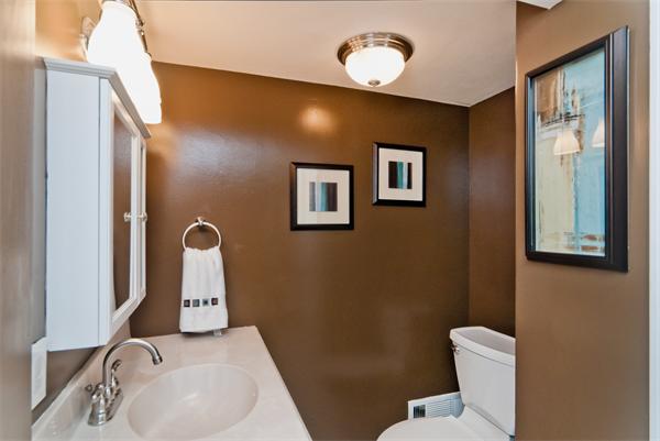 75 Esty Farm Road Newton, MA 02459 - Photo 15 of 22
