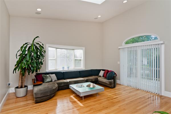 75 Esty Farm Road Newton, MA 02459 - Photo 9 of 22