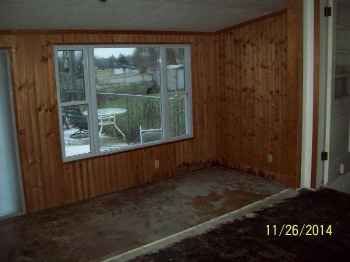 215 North Hooker Avenue Three Rivers, MI 49093 - Photo 5 of 6 215 Hooker FamRm