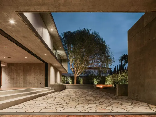 a view of a pathway of a house