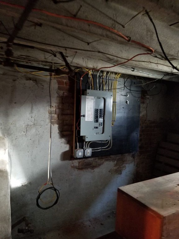 31 Russell Street West Springfield, MA 01089 - Photo 12 of 14