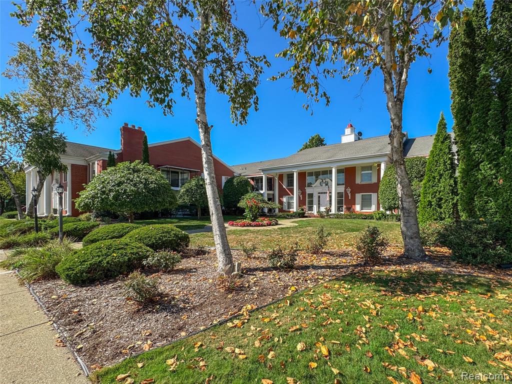 19710 West 13 Mile Road, Unit 108 Beverly Hills, MI 48025 - Photo 40 of 48