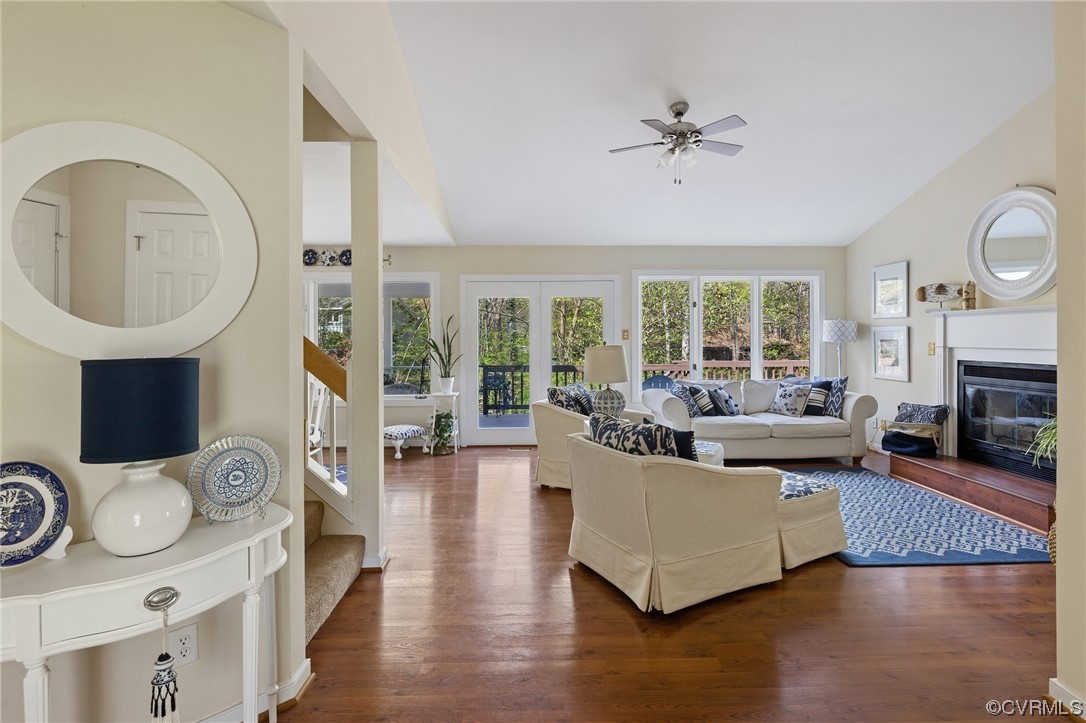 5820 Spinnaker Cove Road Midlothian, VA 23112 - Photo 4 of 33 Gallery Image 4